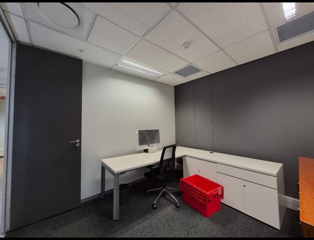 474M² OFFICE TO LET IN ROSEBANK